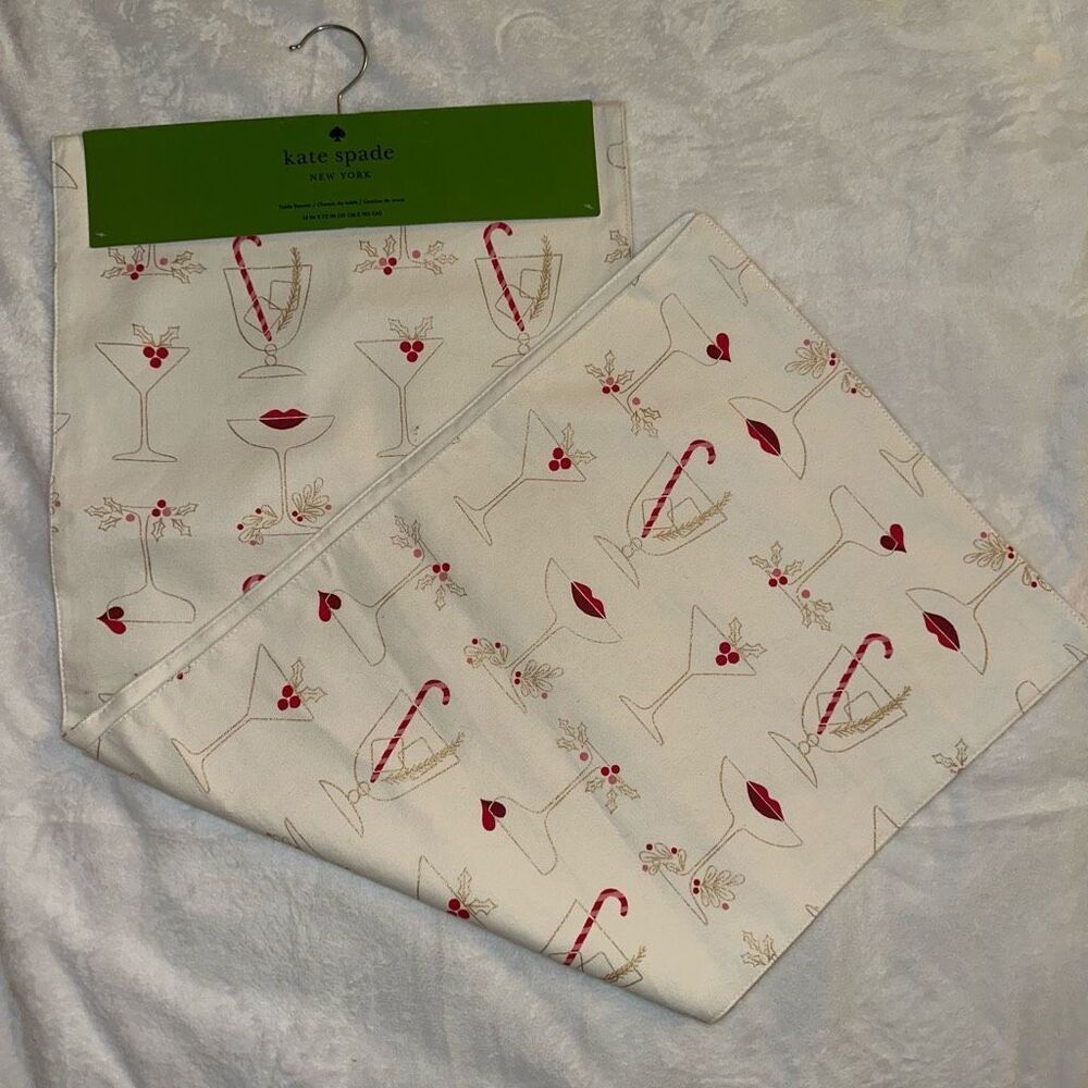 Kate Spade Holiday Drink Lip Pattern Table Runner 14x72” NWT